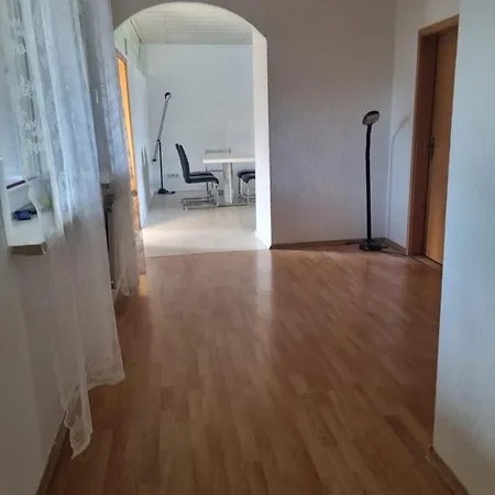 شقة Sehr Schoene 3 Mit Bad Kueche Gaeste Wc Grosser Terrasse In Naehe Heidelberg مانهايم