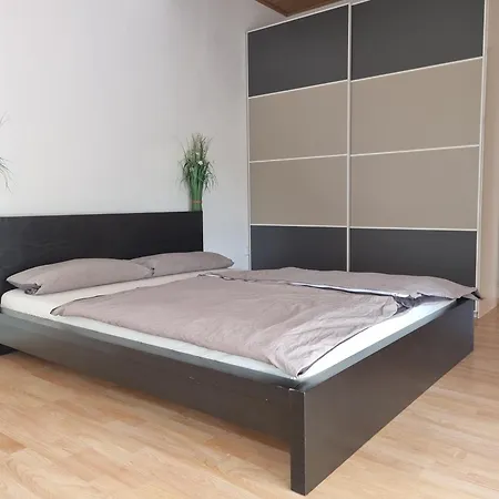 Sehr Schoene 3 Mit Bad Kueche Gaeste Wc Grosser Terrasse In Naehe Heidelberg شقة *