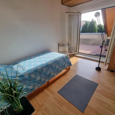 شقة Sehr Schoene 3 Mit Bad Kueche Gaeste Wc Grosser Terrasse In Naehe Heidelberg مانهايم