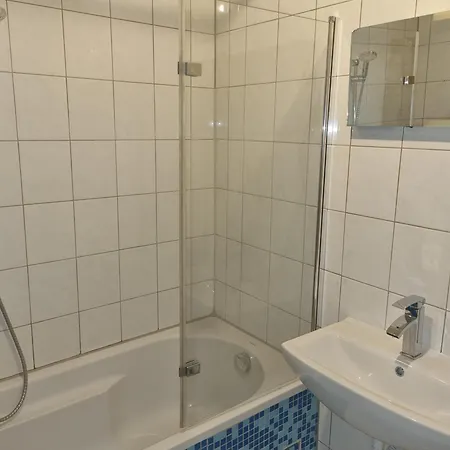 Sehr Schoene 3 Mit Bad Kueche Gaeste Wc Grosser Terrasse In Naehe Heidelberg * مانهايم